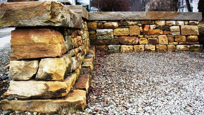 stone fence construction